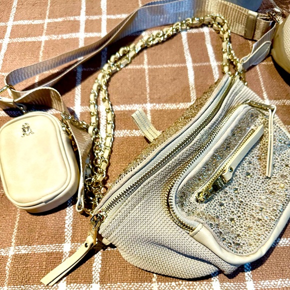 Steve Madden Blush Maximas and matching crossbody - Picture 4 of 4